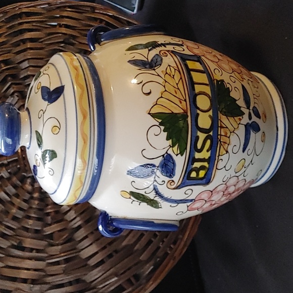 On Hold 3/$25 Biscotti Jar - Picture 2 of 7